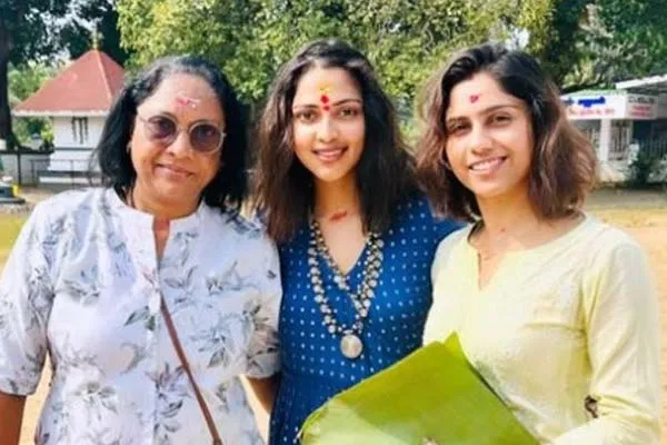 Amala paul to denied entry into the temple in Kerala